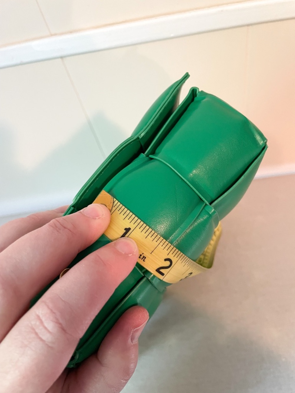 Kelly Green Faux Leather Shoulder Bag with Chunky Gold Link Strap - GUC - Picture 9 of 13